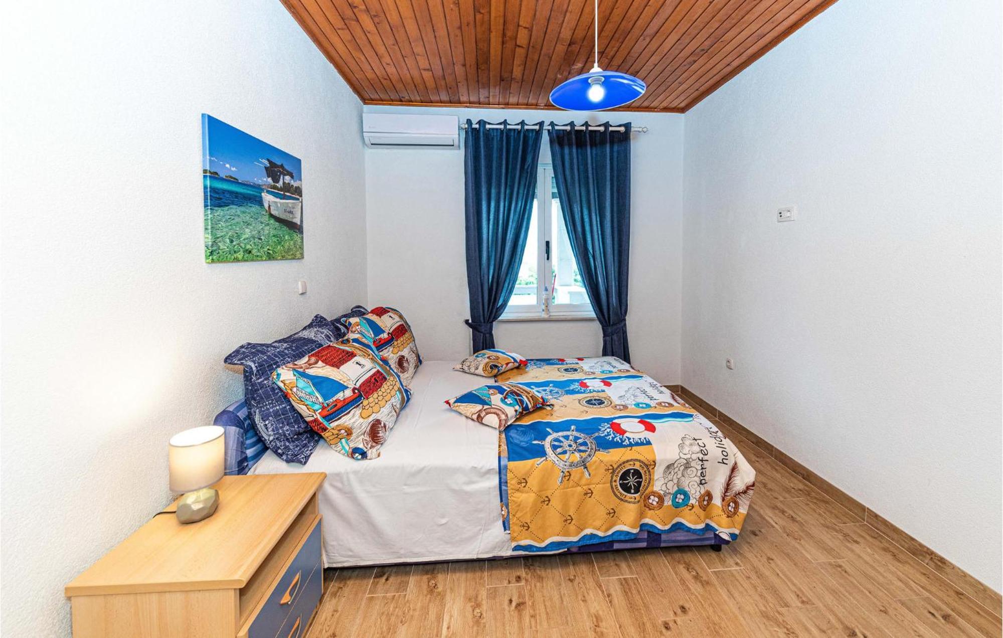 Nice Apartment In Kastel Stafilic With Sauna Kastela Dış mekan fotoğraf